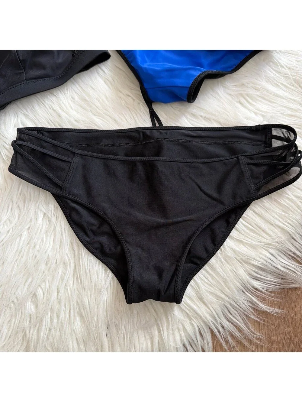 Black Triangle Bikini Top and Bottom Set 3 piece size 6